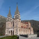 Cabrales Sol Apartamento *