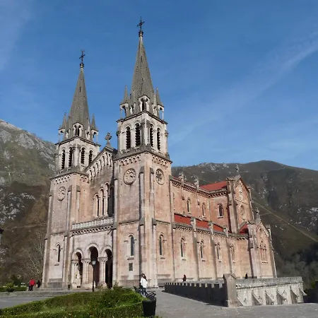 Cabrales Sol アパート *